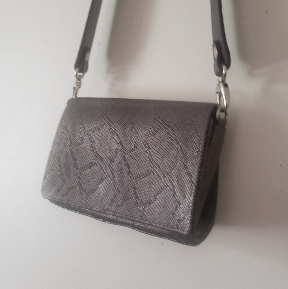 Piper & Skye Lola Crossbody/Shoulder Gunmetal Embossed Leather. - Picture 6 of 16